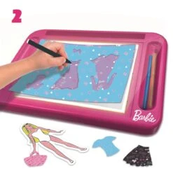 Barbie - Atelier De Mode Avec Poupée