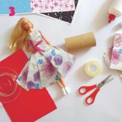 Barbie - Atelier De Mode Avec Poupée -Jeux Et Jouets 1bc9ab4566944b0f6f5f00d73c5d3fa0620bcad1 877397 4