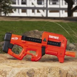 Nerf Fortnite Compact SMG -Jeux Et Jouets 2ba539cd08c5b21cb3666008b8999d69ac663168 877457 3