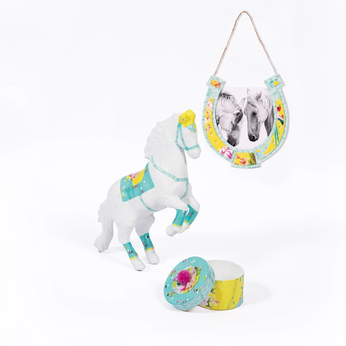 Coffret Créatif Decopatch équitation 5 Coffret Créatif Decopatch équitation – Image 5