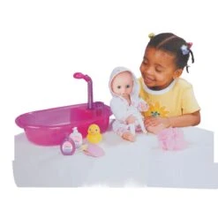 Bébé Prend Son Bain