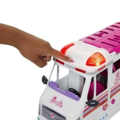MATTEL Véhicule Médical Ambulance Et Clinique De Barbie -Jeux Et Jouets aa17a2e3c83eec4b059dce3ff3f16a251bd99cec 890990 4