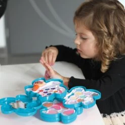 Coffret Maquillage Fashion Boîte Fleur 4 étages -Jeux Et Jouets db973815b010d9c4fc79046ab3957e6c3979de8f 884975 3